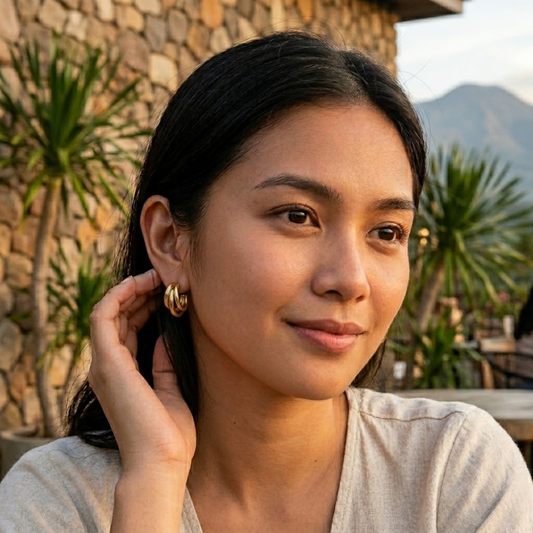 GleamSet™ 4-Piece Gold Claw Stud Earring Collection – Irresistibly Chic, Effortlessly Modern